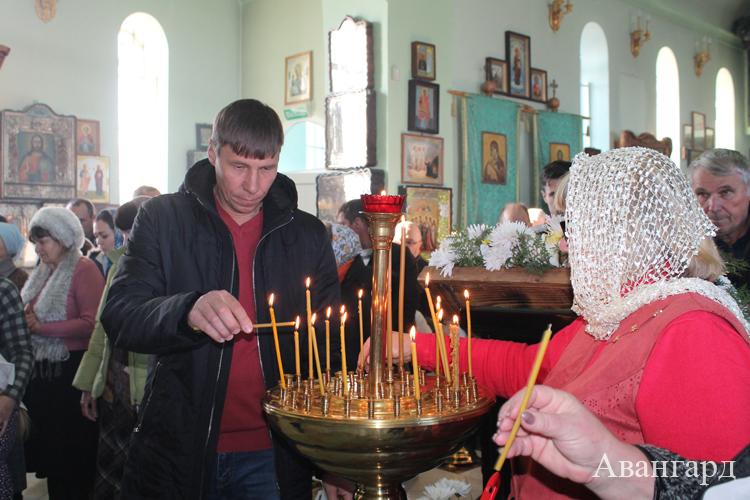 Престольный праздник в честь Архистратига Божия Михаила Престольный праздник в честь Архистратига Божия Михаила