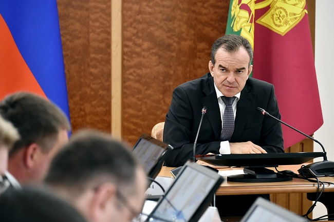  | Кондратьев поручил районам закончить подготовку к отопительному сезону к 1 октября