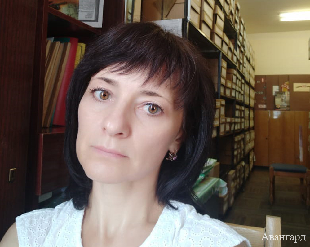 Анна Репиха, начальник архивного отдела. | Как в Крыловском детдоме во время войны спасали детей