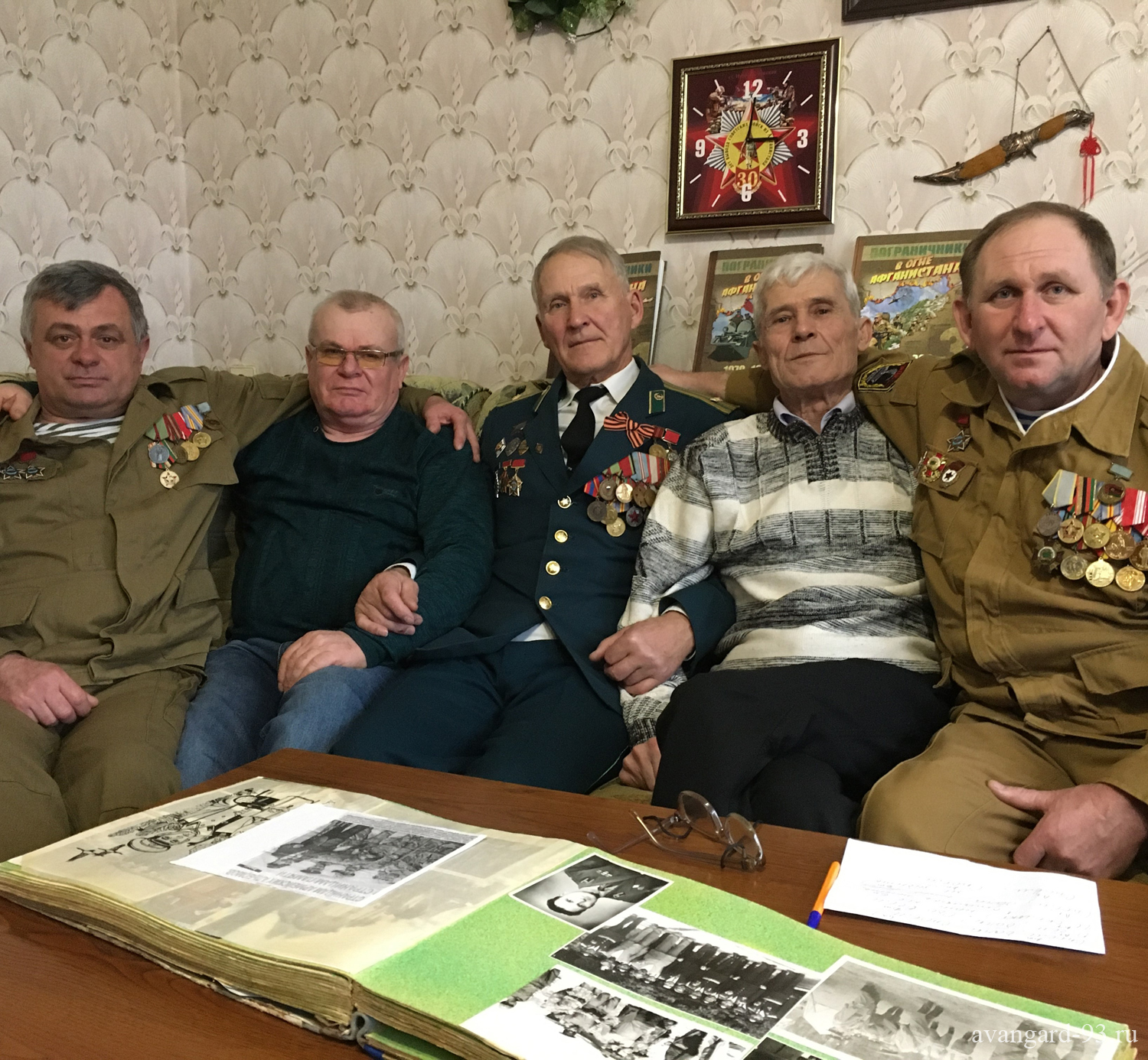 А. Герасимов, В. Козуб, И. Царенко, В. Емельянов, П. Сусь. | Афганское братство роднит спустя годы