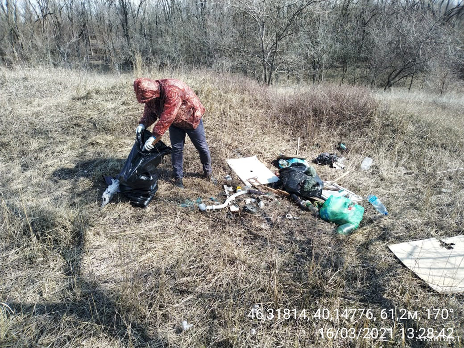 Специалисты ГКУ КК поработали на славу. | В Крутой Балке навели порядок