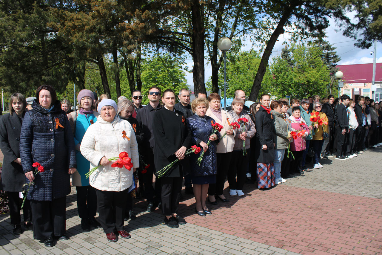 На митинге На митинге